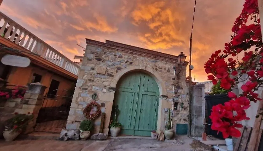 Casa Susanna Rural Sardinia Sini Bed & Breakfast