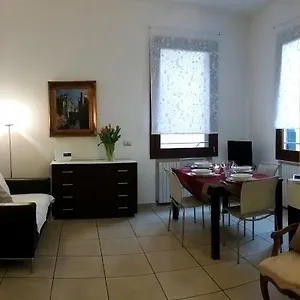 https://santa-croce-apartment.hotelinveneto.com